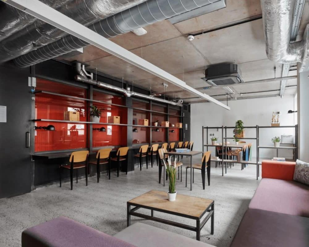 Zeni Central Exeter Studios Екстер'єр фото